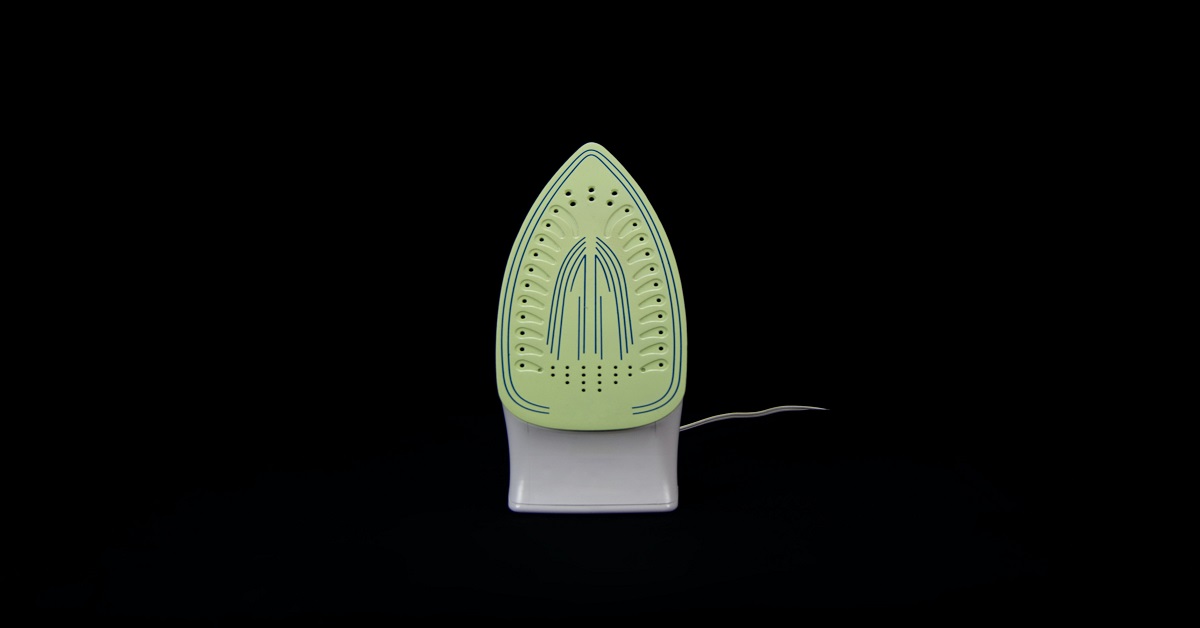 How To Choose The Best Iron For Your Home
