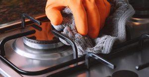 how to clean gas burner