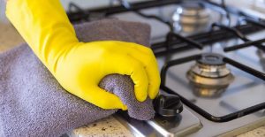 how to clean the gas stove